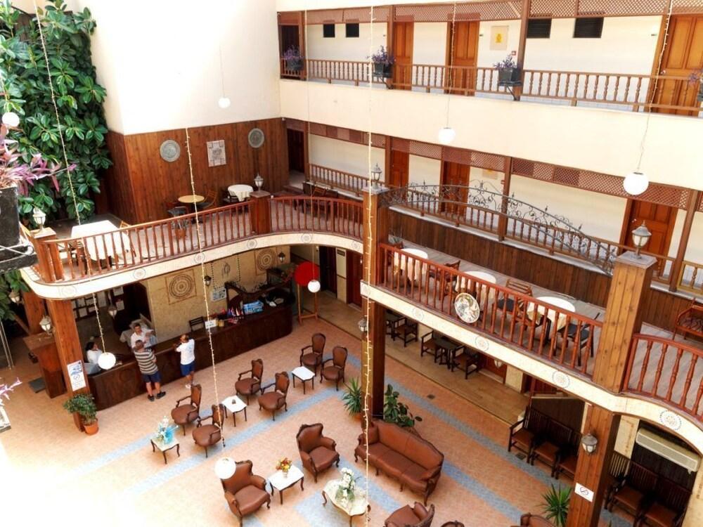 Oz-Can Hotel Турунч Экстерьер фото